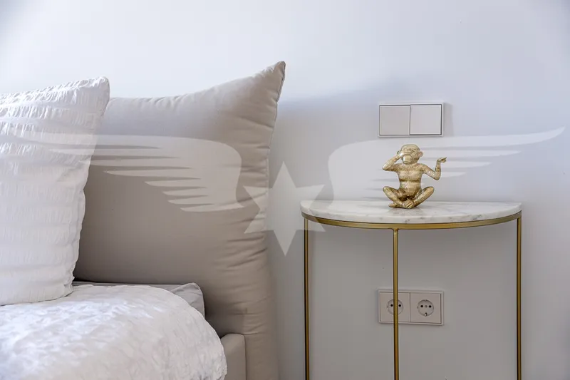 Top furnished penthouse with private roof terrace — photo 11