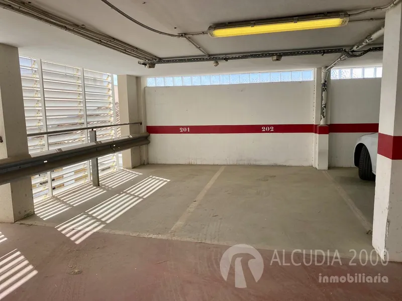Garage — photo 6