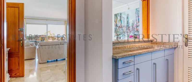 Sea view apartment in Puerto Portals in first sea line with beach access — photo 5
