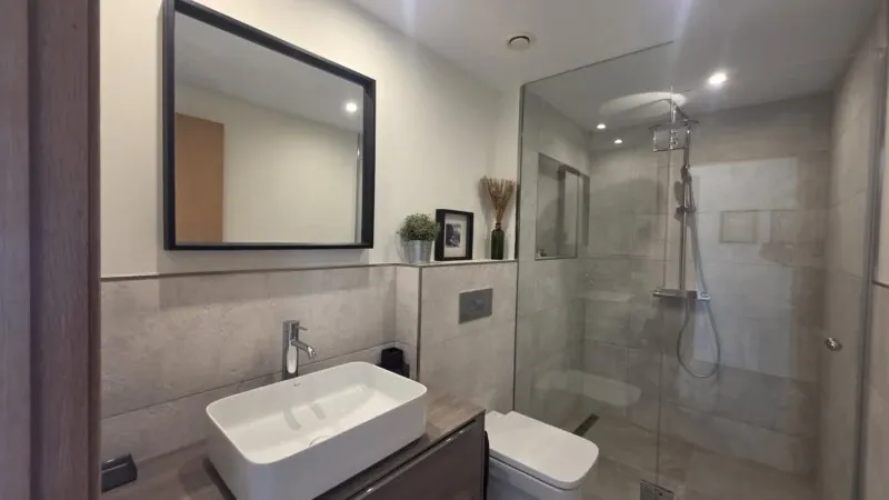 Contemporary Santa Ponsa Villa with Private Pool. — photo 12