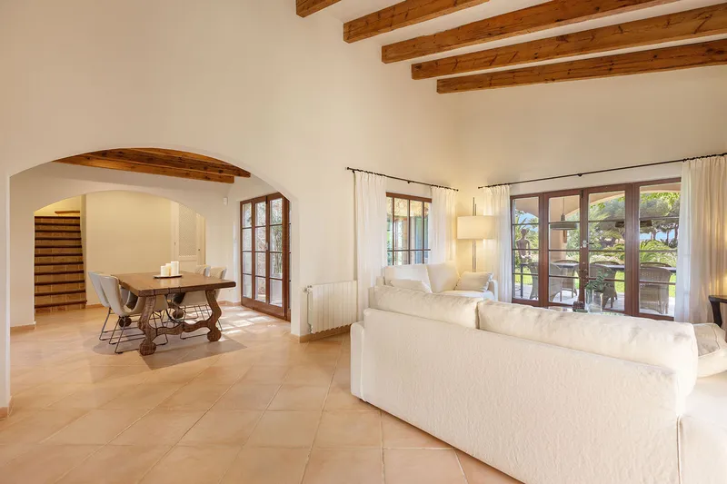 Picture-book finca with plenty of privacy in exclusive villa park — photo 5