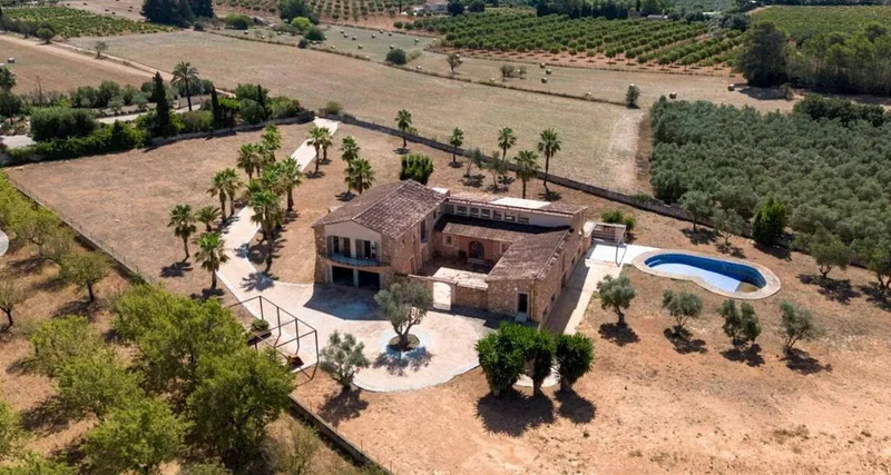 Rural or Farmhouse in Binissalem, Province of Balearic Islands — photo 1