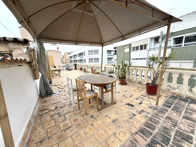 Large 6-bedroom apartment — photo 2