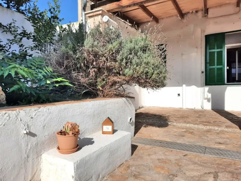 25016V - Se Vende Pintoresca Casa con Jardín en Villafranca de Bonany — photo 1