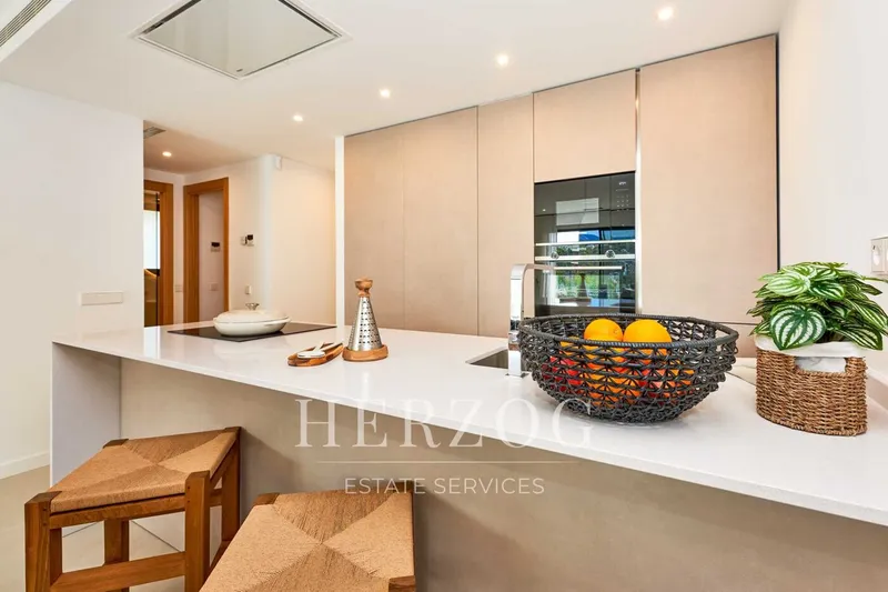 Beachfront new-build apartments with sea views and pool in Sant Elm — photo 12