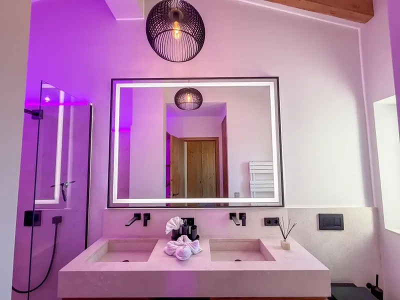 Princess House: Mediterranean luxury with sea views in Cala Llombards — photo 12