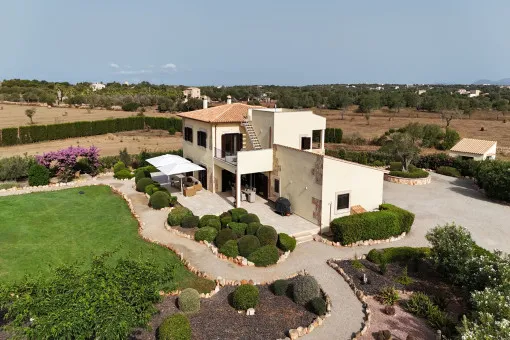 Ses Salines, Mediterranean luxury finca near Ses Salines – Privacy, elegance and quality of life at the highest level — photo 4