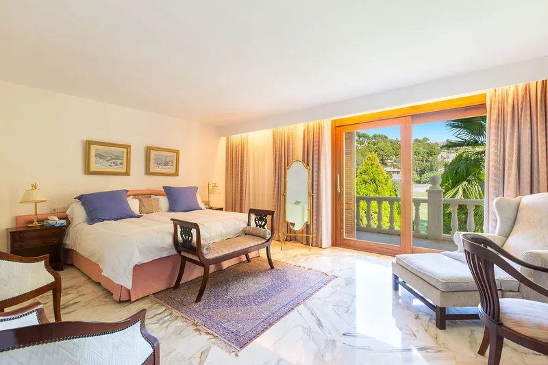 Exclusive villa in an excellent location directly on the golf course — photo 10