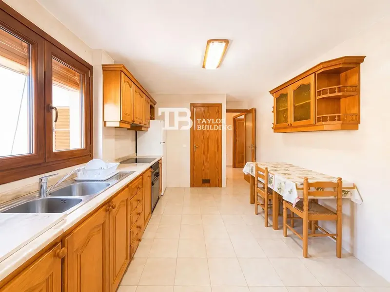 Apartment for sale in Calvià, Balearic Islands, Peguera area, with 120.00 m² built and 108.00 m² usable. It is a spacious and well-distributed home — photo 9