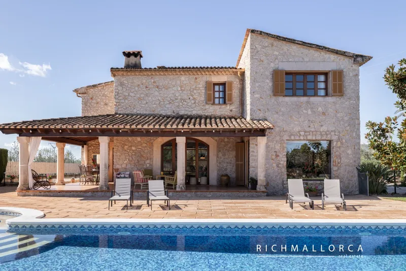Elegant Mallorcan Home with Patio, Views and Pool — photo 3