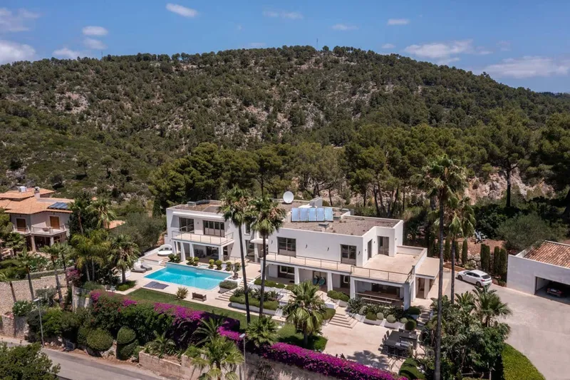 Modern designer villa in Palma's villa urbanization — photo 5