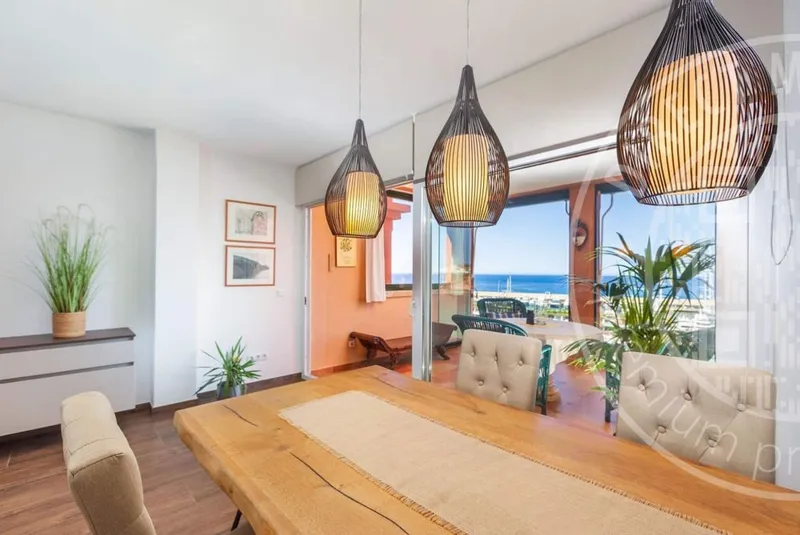 260707 – Exclusive Penthouse with Panoramic Sea & Marina Views — photo 6