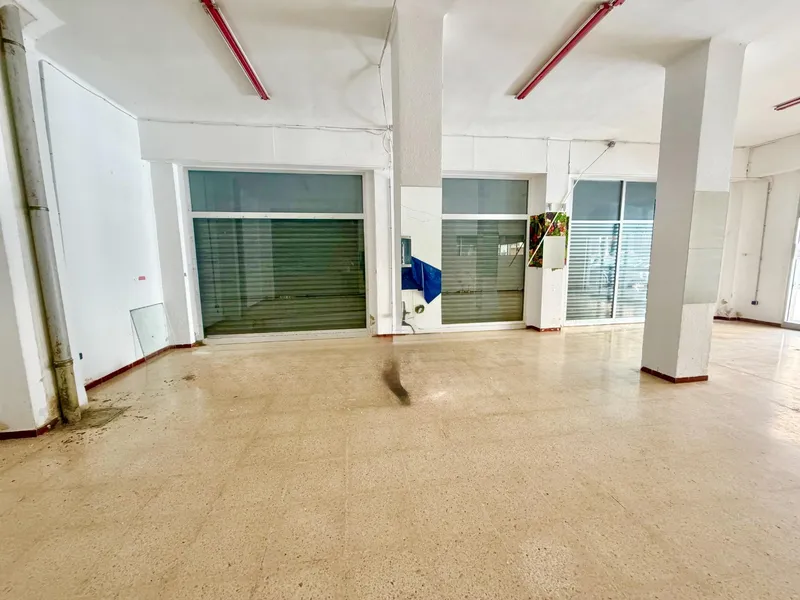 Commercial Premises for Sale – Corner with Great Visibility in Palma de Mallorca — photo 9
