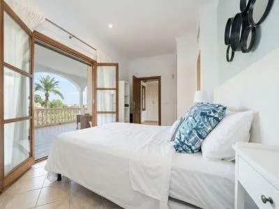 Luxury villa in Costa D'en Blanes: panoramic views, infinity pool and spa — photo 12