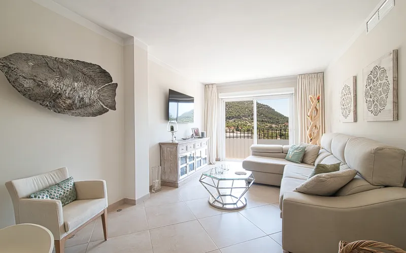 Modern penthouse with private rooftop terrace and panoramic mountain views in the village of Andratx — photo 2