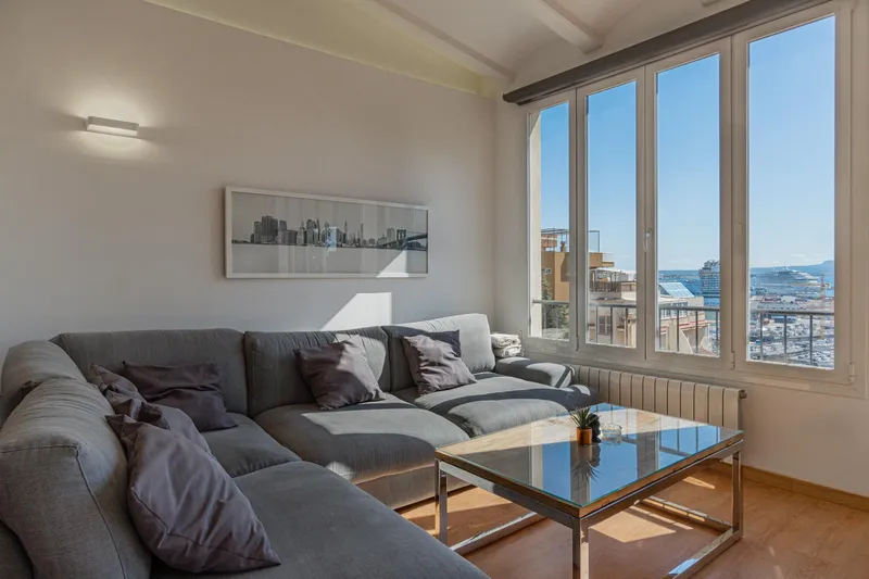 Elegant apartment with views — photo 1