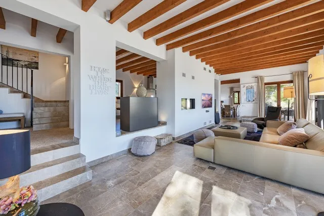 Country oasis with holiday rental license and tennis court for sale in Porreres, Mallorca — photo 8