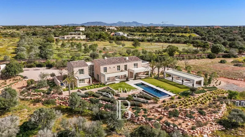 High-End Contemporary Finca with Sea Views in Santanyí — photo 2