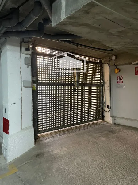 Parking space for rent next to the port — photo 3