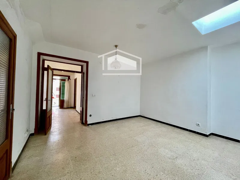 Village house with historic character and great renovation potential in Ses Salines — photo 10