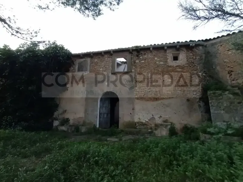 Rustic estate of 217,089 m² of own land, located between Felanitx and Porreres. It has a project for a rural hotel or agrotourism that — photo 5