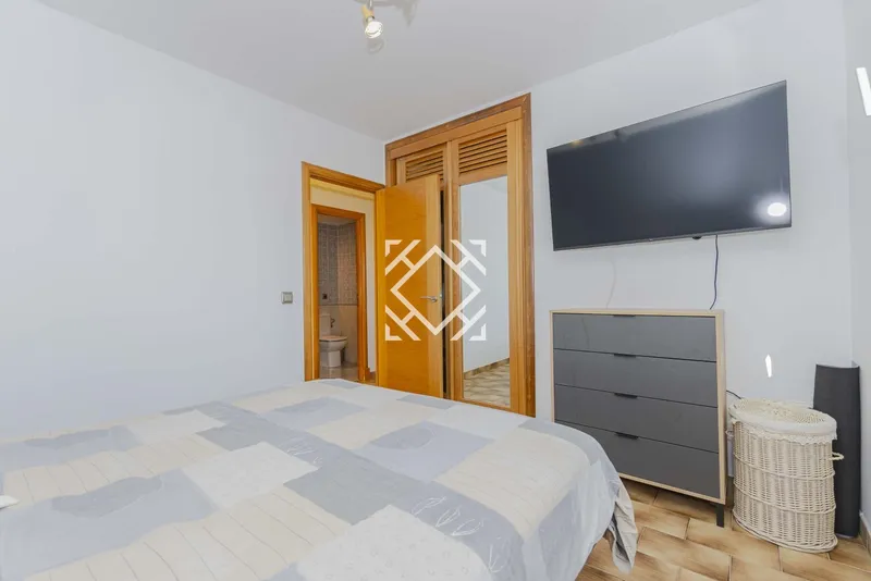 Penthouse with private roof terrace and sea views for sale in Can Picafort, Mallorca. — photo 12