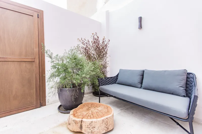 SA TEULADA, Duplex Penthouse with Terrace inside the Palace Can Serra - Cavallería, in the Old Town of Palma — photo 3