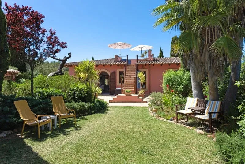 Beautiful rustic house with extensive garden, rooftop terrace and olive trees near Binissalem — photo 1