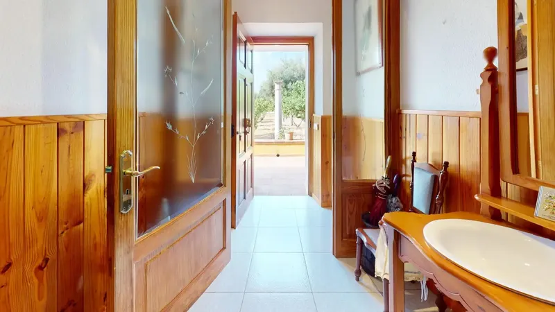 In the quiet neighborhood of Son Sardina, in the northern district of Palma, we find this rustic home of 208 m2 on a plot of 1,617 m2 — photo 8