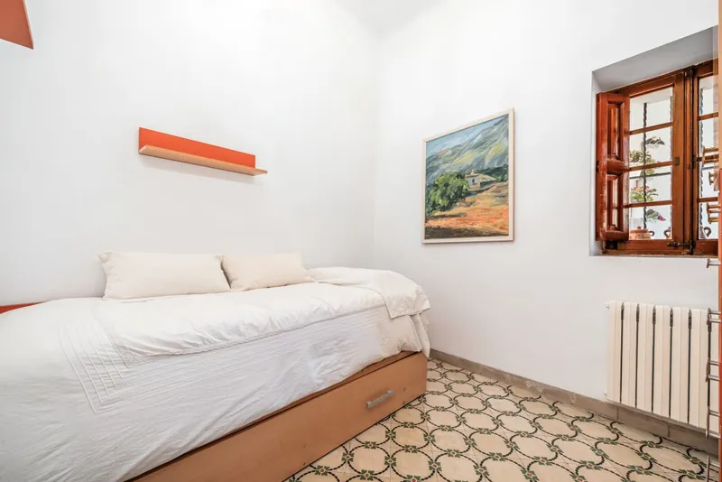 Charming property apartment for sale in Palma de Mallorca with private terrace and garden — photo 11
