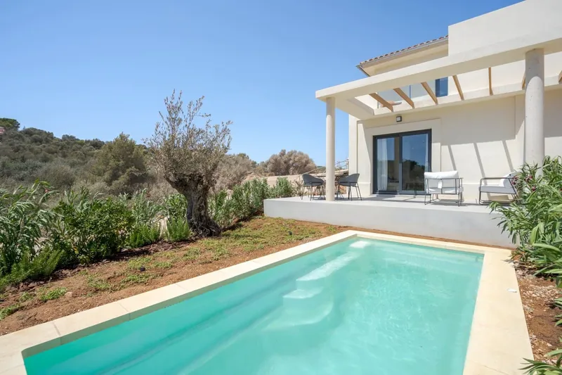 Villa for sale in Cala Romantica, Manacor, Mallorca — photo 2