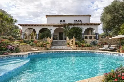 Finca with Pool in Manacor, Very Quiet Area with Beautiful Views — photo 1