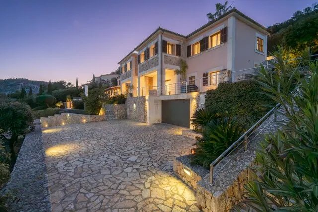 Luxury villa with rental license for sale in Pollensa, north Mallorca — photo 5
