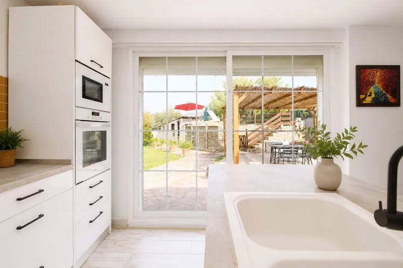 1,000m² finca with 4 bedrooms, 2 bathrooms and pool for sale — photo 9