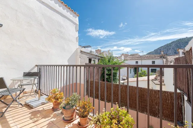 Stylish town house with pool for sale in the centre of Pollensa, Mallorca — photo 8