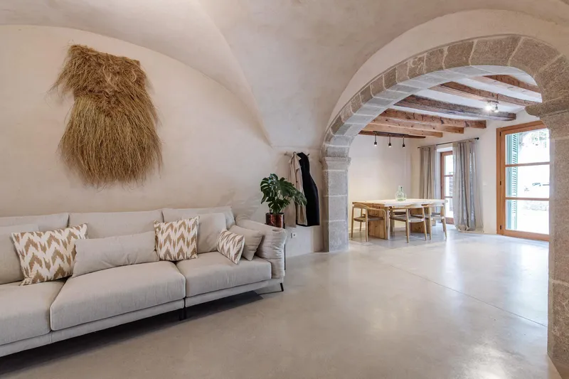 Reformed townhouse with pool in Alaró — photo 5