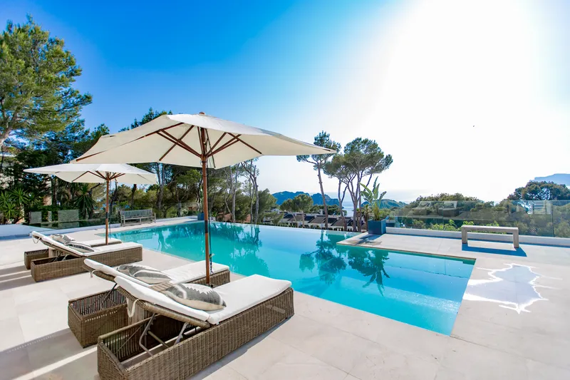 Espectacular villa moderna con vistas al mar y pista de tenis en Santa Ponsa — photo 6
