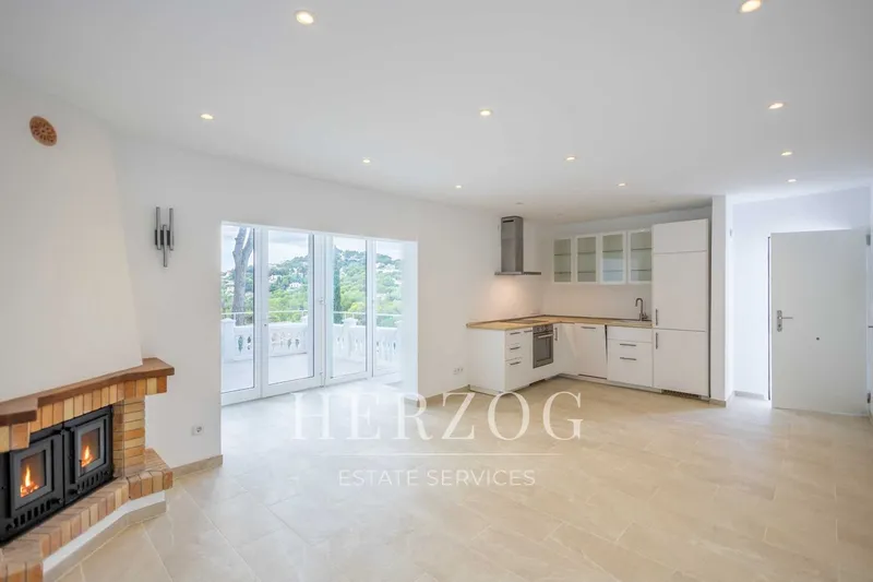 Fully Renovated Villa with a Beautiful Garden in Costa de la Calma — photo 4