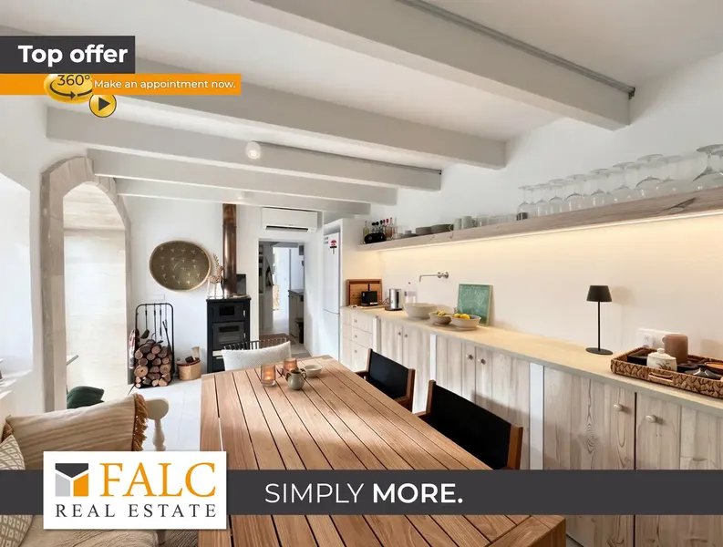 Elegant townhouse with character in Es Llombards — photo 1