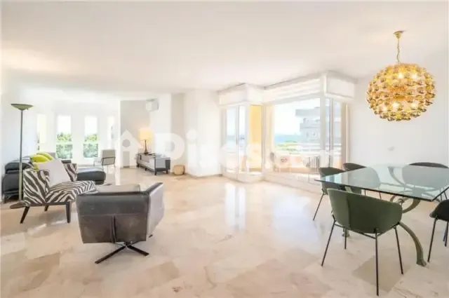 Apartment in La Llotja-Born — photo 1