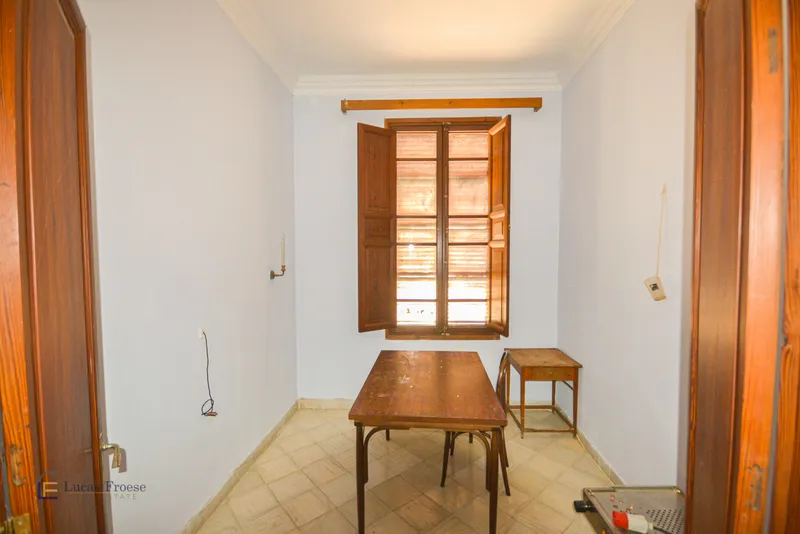 Large townhouse in the center of Felanitx — photo 4