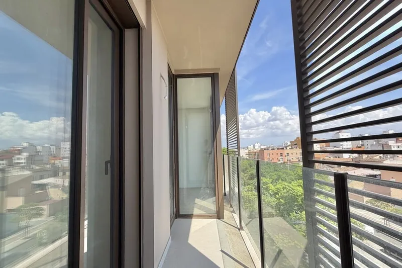Unfurnished new build apartment with parking in Palma — photo 2