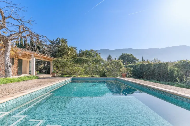 Detached stone built house with pool in Sóller — photo 3