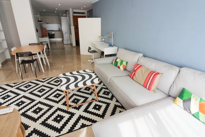 Spacious and bright three-bedroom apartment with parking close to Santa Catalina - temporary contract from beginning of November — photo 2
