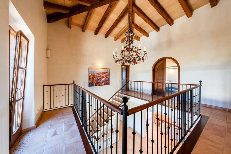 Self-sufficient finca near Santanyí with panoramic views and heated pool — photo 12