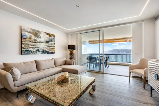 Renovated frontline apartment for sale in Costa de la Calma, Southwest Mallorca — photo 3