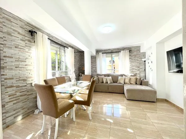 Apartment on Calle d'Indalecio Prieto, Son Gotleu — photo 1