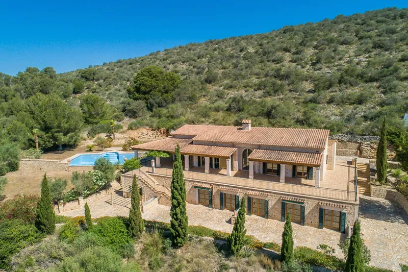 Exclusive natural stone finca in Son Macià / Porto Colom — photo 1