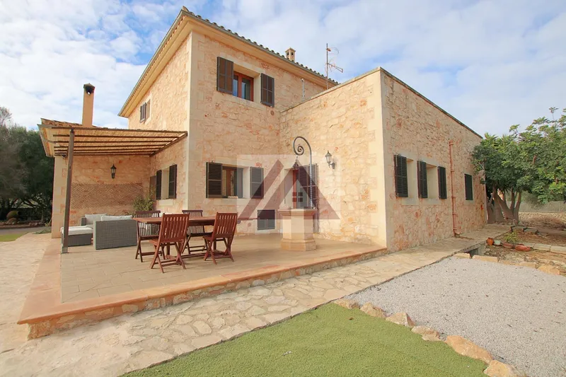 Country house for sale in Ses Salines — photo 4