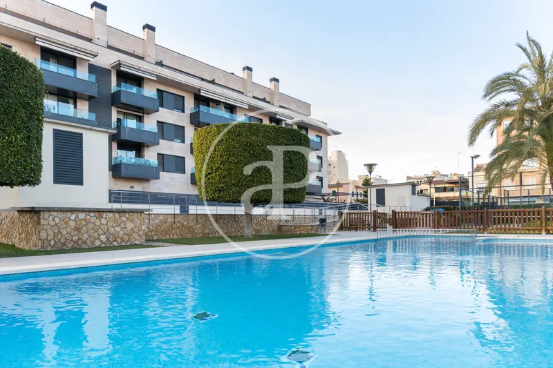 Apartment for sale in Alfons Magnanim — photo 1